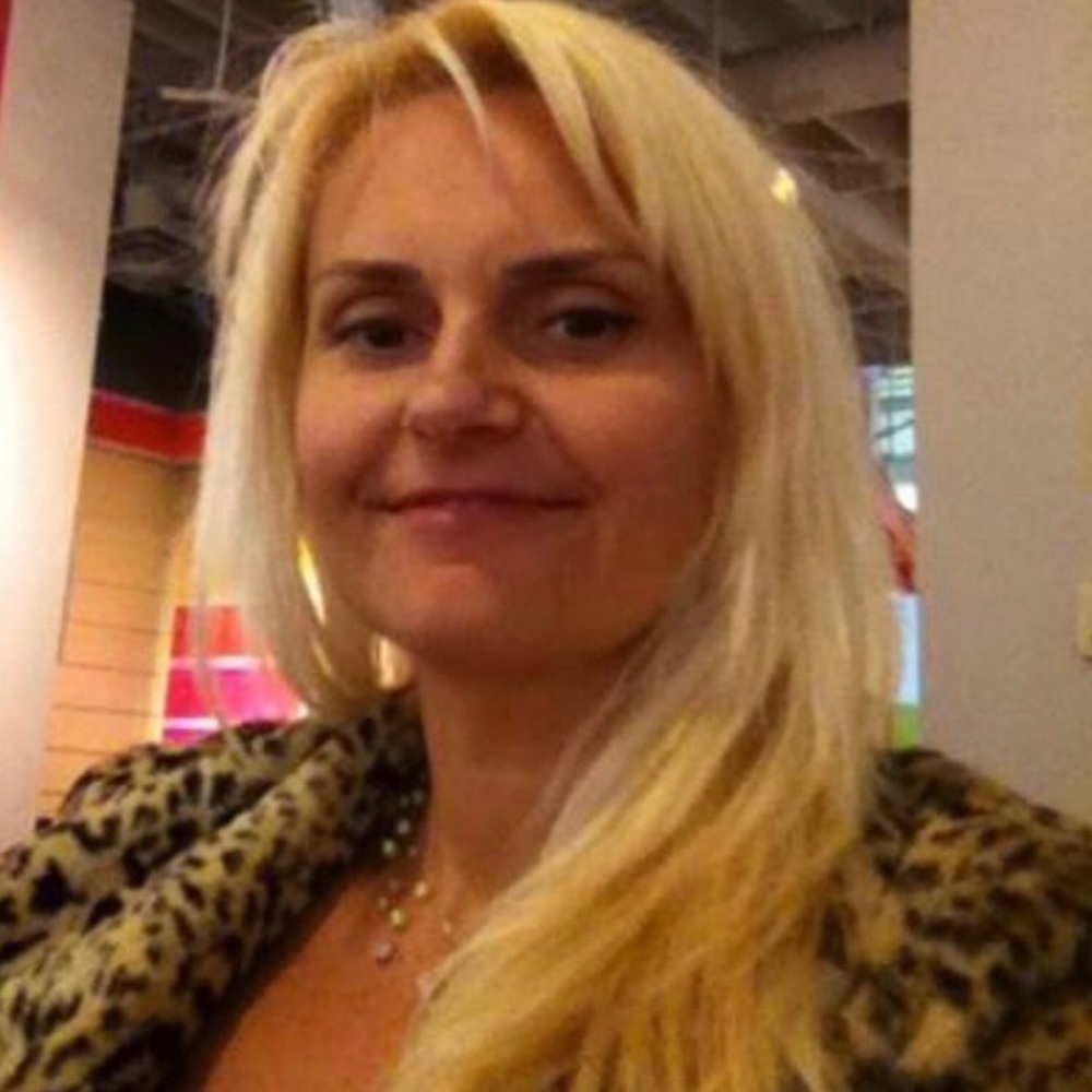 Meet your Posher, Mia